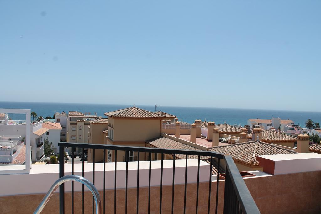 Apartamentos Turisticos Plaza Del Olvido Nerja Extérieur photo